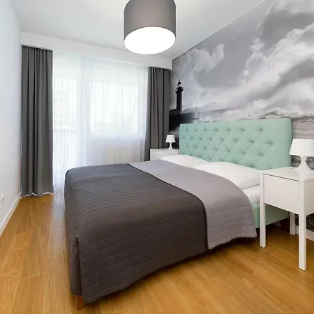 Faro Blizej Morza Kolobrzeg